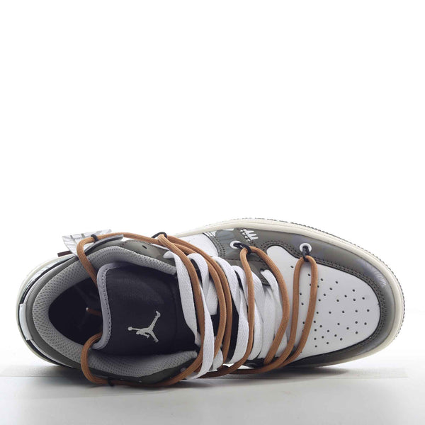 Air Jordan 1 Low - Sneakito