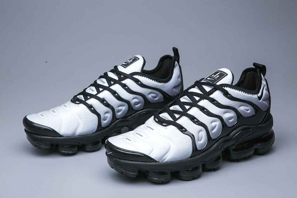 Nike Air Vapor-Max Plus - Sneakito