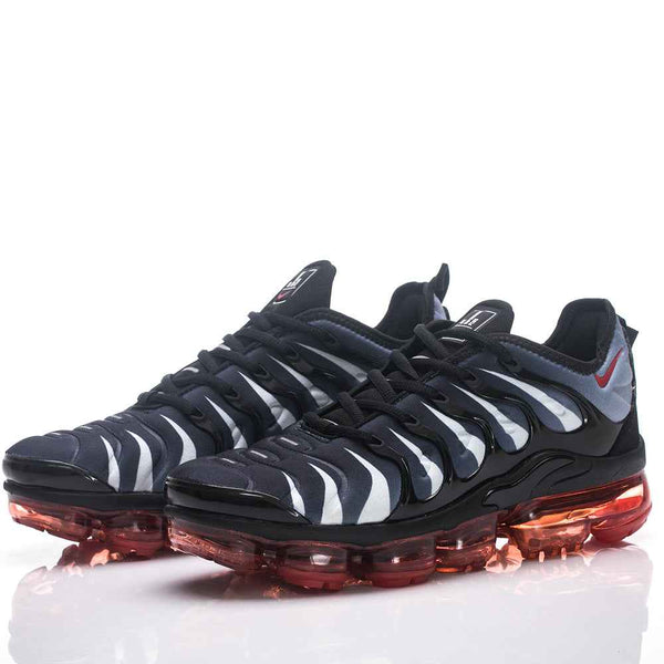 Nike Air VaporMax Plus TN - Sneakito