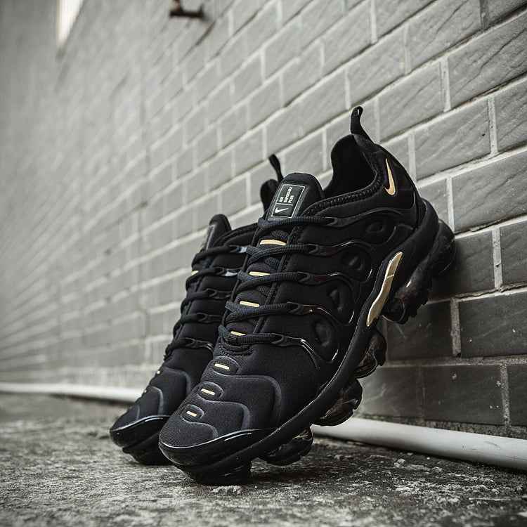 Nike Air Vapor-Max Plus TN - Sneakito