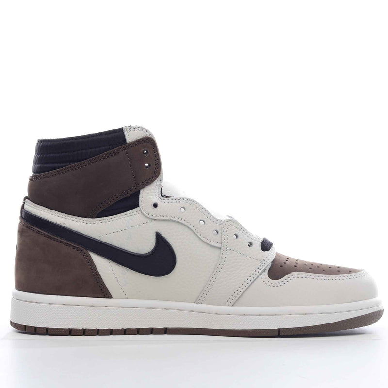 Travis Scott x Air Jordan AJ1 - Sneakito