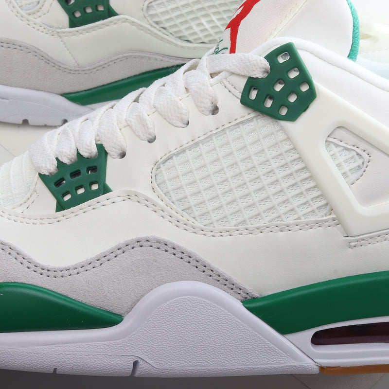 Nike SB x Jordan 4 Retro Pine Green - Sneakito