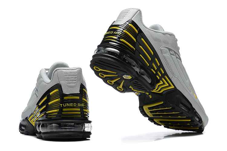 Nike Air Max Plus TN - Sneakito