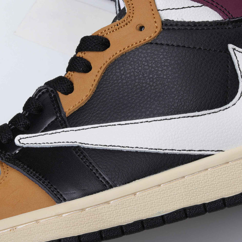 Travis Scott x Air Jordan 1 High OG AJ1