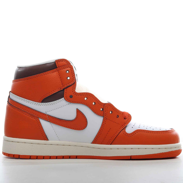 Nike Air Jordan 1 Retro High OG - Sneakito
