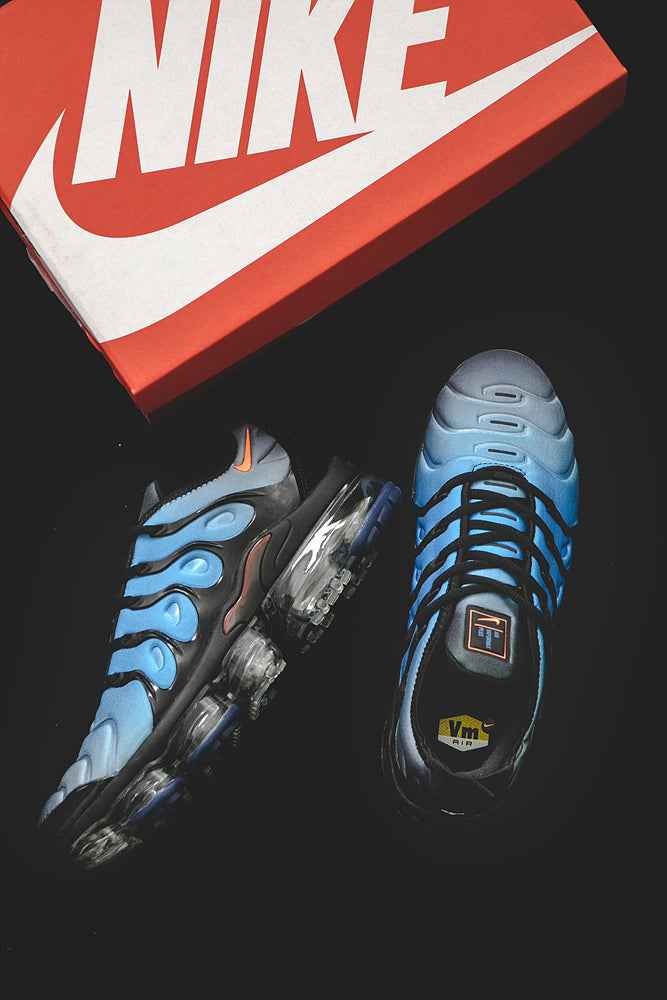Nike Air VaporMax Plus Hyper Blue - Sneakito