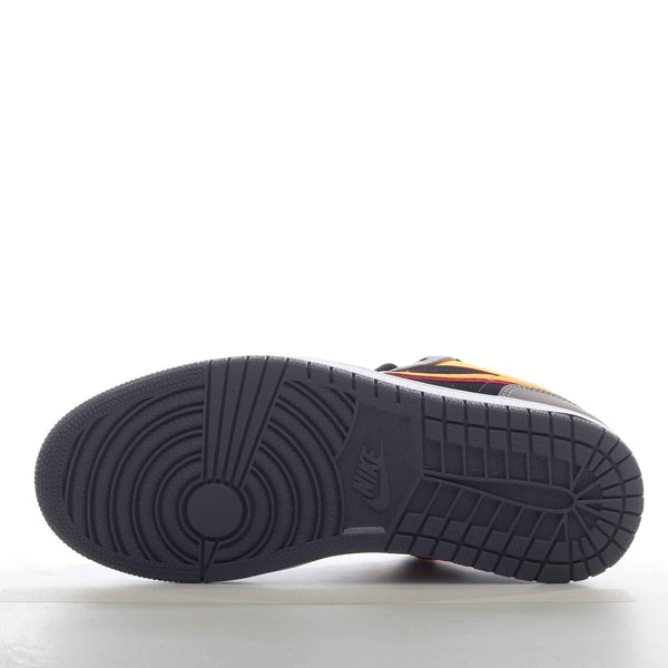 Air Jordan 1 Low - Sneakito