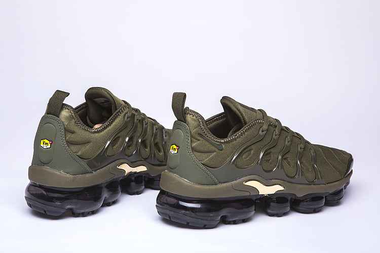 Nike Air Vapor-Max Plus - Sneakito