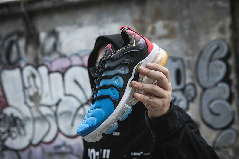 Nike Air VaporMax Plus TN - Sneakito