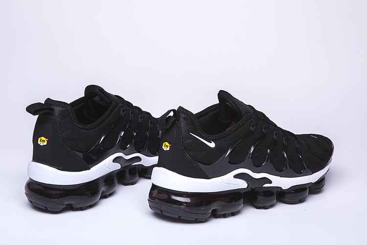 Nike Air Vapor-Max Plus - Sneakito