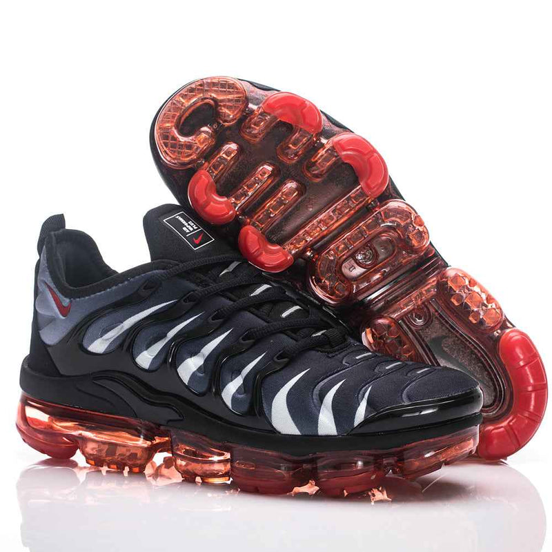 Nike Air VaporMax Plus TN - Sneakito