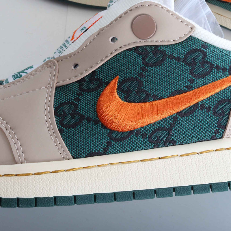 AIR JORDAN1 RET LOW SLIP AJ1 - Sneakito