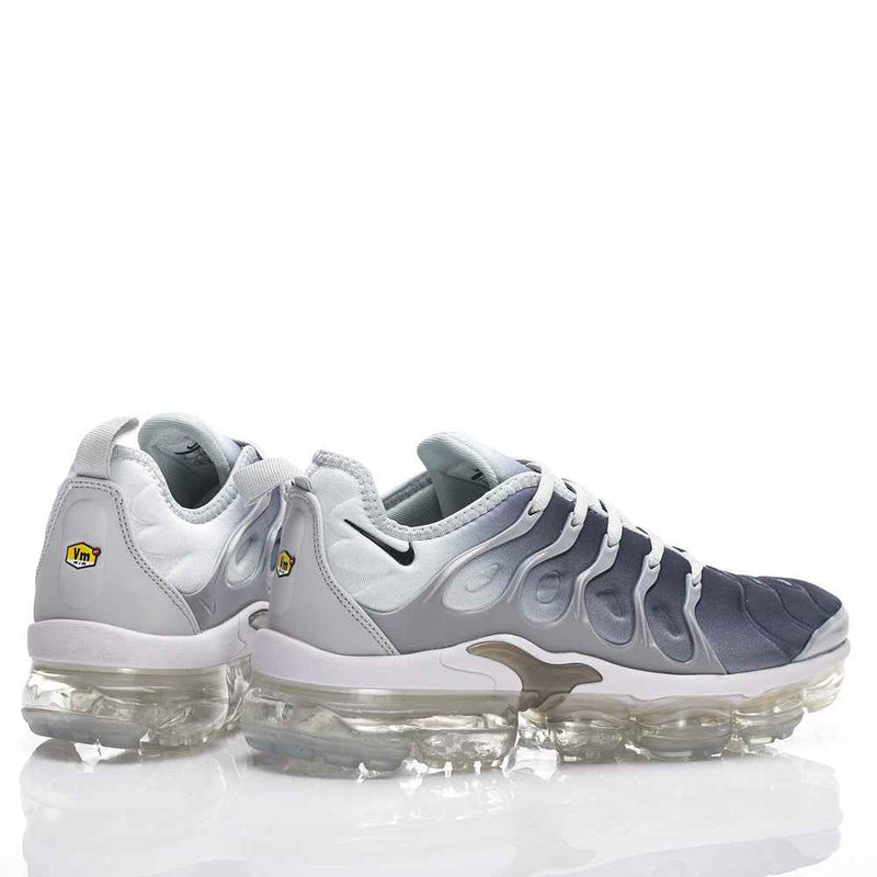 Nike Air VaporMax Plus - Sneakito